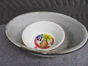 VINTAGE ENAMEL PANS