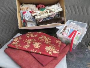 LARGE FABRIC AND RICK RACK LOT