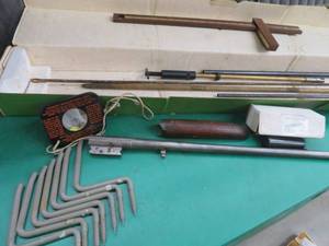 MISC GUN PIECES , ASSORTED RODS, SIGNALING MIRRORS, & 7 HUNTING TREE STEPS