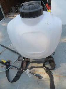 BACK PACK LAWN SPRAYER