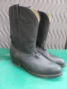 MENS DURANGO COWBOY BOOTS  ALMOST NEW