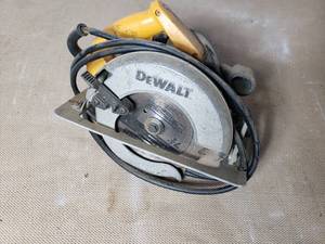 DeWalt Corded Circular SAw