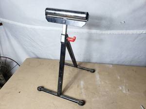 Wolfcraft Folding Roller Stand