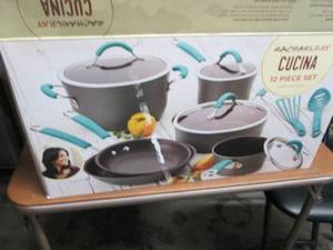 lot 7 image: Rachael Ray Cucina 12-Pc. Nonstick ...