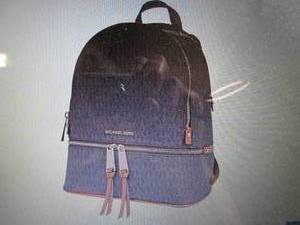 lot 31 image: LB- Michael Kors Rhea Signature Med...