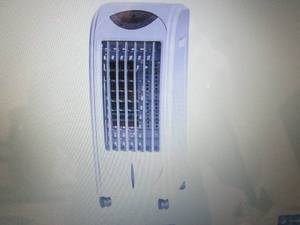 lot 39 image: SPT Portable Evaporative Air Cooler...