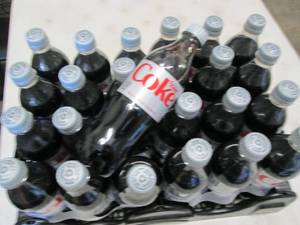 lot 70 image: 24- 500 ml Bottles Diet Coke...