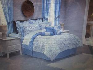 lot 111 image: Caden Bedroom Super Set - Queen ope...