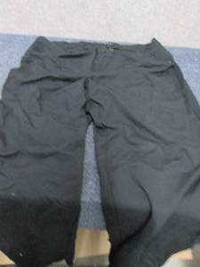 lot 131 image: Womens 2X Dash Black Pants...