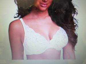 lot 158 image: Playtex Feel Gorgeous Embroidered U...