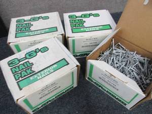 lot 249 image: 4 Boxes 3- Gs 2 Galvanized Exteri...