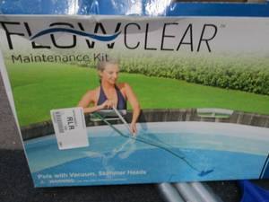 lot 290 image: Bestway 80 Maintenance Kit for Abo...