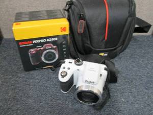 lot 301 image: Kodak PIXPRO AZ401 16MP 40x Zoom Di...