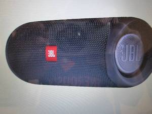 lot 315 image: LB-JBL Flip 5 Portable Waterproof B...