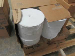 lot 370 image: Kimberly Clark Essential (TM ) Core...