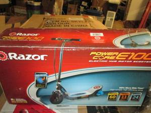 razor E100 power core electric scoo...