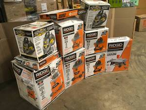 lot 15 image: Lot of Ridgid Shop Vacs various models and conditions customer returns