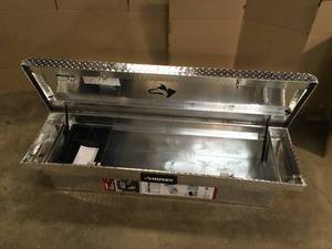 lot 38 image: Husky 71.36 in. Diamond Plate Aluminum Full Size Crossbed Truck Tool Box No Keys Customer Returns See Terms on Auction