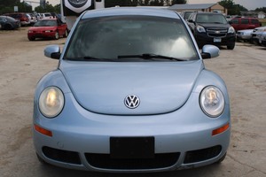 2010 Volkswagen New Beetle - 118,457 Miles -