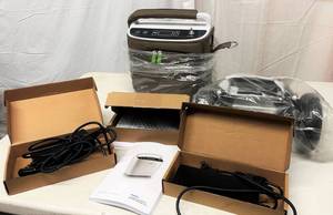CONDITION UPDATE&nbsp MSRP $2500&nbspPhilips Respironics SimplyGo Portable Oxygen Concentrator With&nbspContinuous or Pulse Dosing - WE CHARGED THE MACHINE &amp THOUGH LOOKS BRAND NEW IT ACTUALLY HAS 1064 HOURS&nbsp PLEASE SEE DESCRIPTION