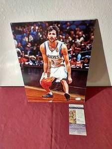 Autographed Ricky Rubio 11x14 Photo - WCOA