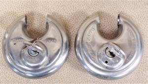 lot 2 image: Master Key Paddle Locks