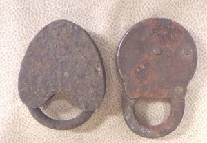lot 4 image: 2 Old Style Locks