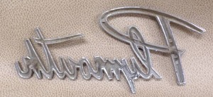 lot 22 image: Antique Plymouth Trunk Lid