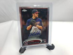 lot 39 image: Liam Hendricks Autograph Rookie Card Topps Chrome 154
