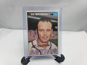 lot 66 image: Ed Mathews Topps 1967 #166