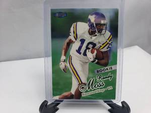 lot 72 image: Randy Moss Rookie Fleer Ultra #406