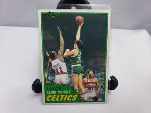 lot 88 image: Kevin McHale Rookie Card 1981 Topps 75
