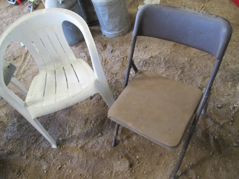 6 plastic patio chairs and 1 foldin...