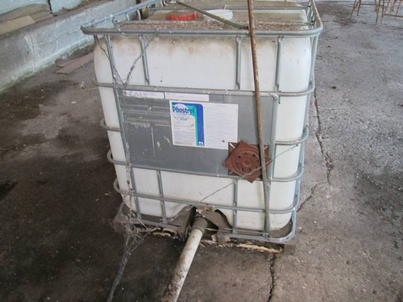 Schutz 250gal plastic Agricultural ...