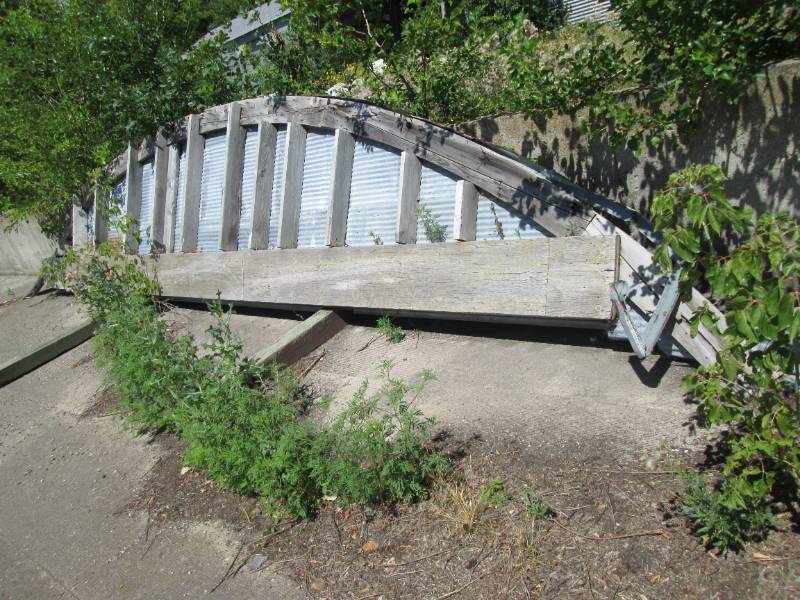 Large barn archway with tin, misc b...