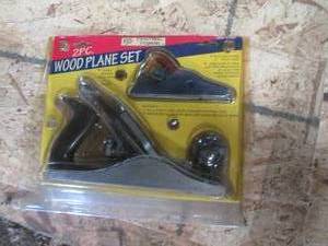 New 2 piece wood planer set...