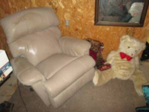 Recliner with 2 teddy bearsLoveseat...