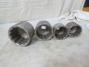 4 Sockets
