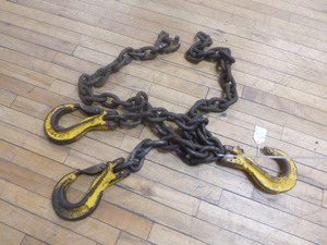 Chain with Hooks