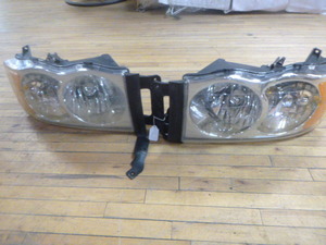 2006 Ram 2500 Headlights