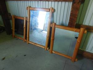 lot 19 image: 3pc Log mirrors set