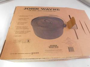 lot 25 image: New - John Wayne 4 quart cast iron dutch oven in box