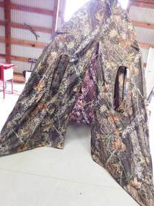 lot 57 image: Blind for hunting