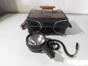 lot 86 image: Spot light and table top grill