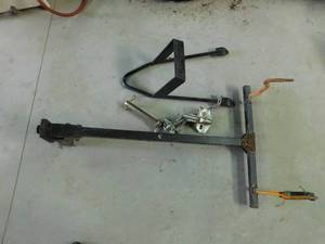 lot 107 image: Bike rack, hitch pin and other
