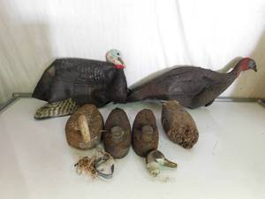 lot 116 image: Duck decoys and and turkey decoys