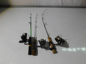 lot 137 image: 3 ice fishing rod and reel combos