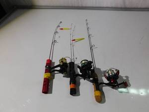 lot 138 image: 3 ice fishing rod and reel combos