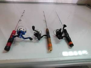 lot 150 image: 3 ice fishing rod and reel combos