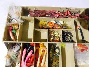 lot 185 image: Adventurer  model 1299 tackle box with fishing lures